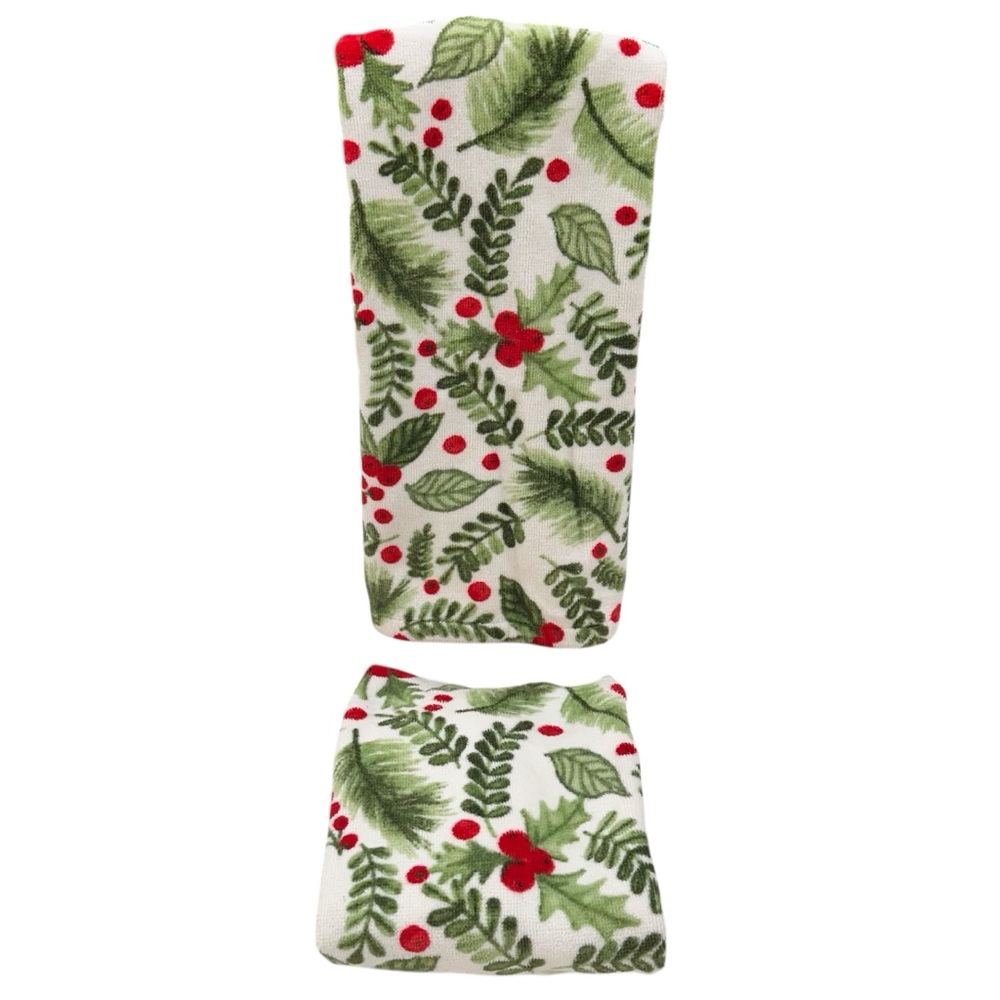 Deborah Connolly Designs Christmas Holly Leaves & Berries Bath Hand Towels 2pcs